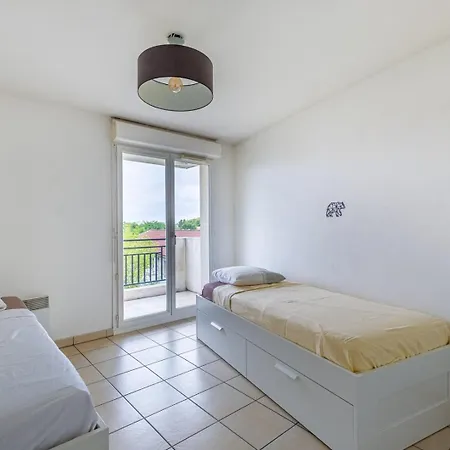 Guestready - Quiet In Talence, Sleeps 6 Apartment
