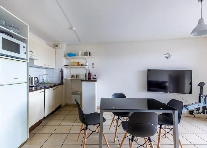 Guestready - Quiet In Talence, Sleeps 6 *